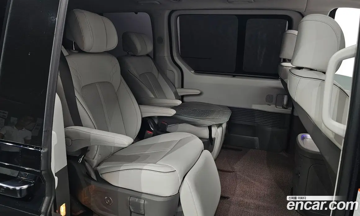 Hyundai Staria 2024 1.6 автомат (гидро), фото 16