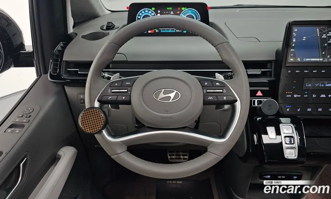 Hyundai Staria 2024 1.6 автомат (гидро), фото 19