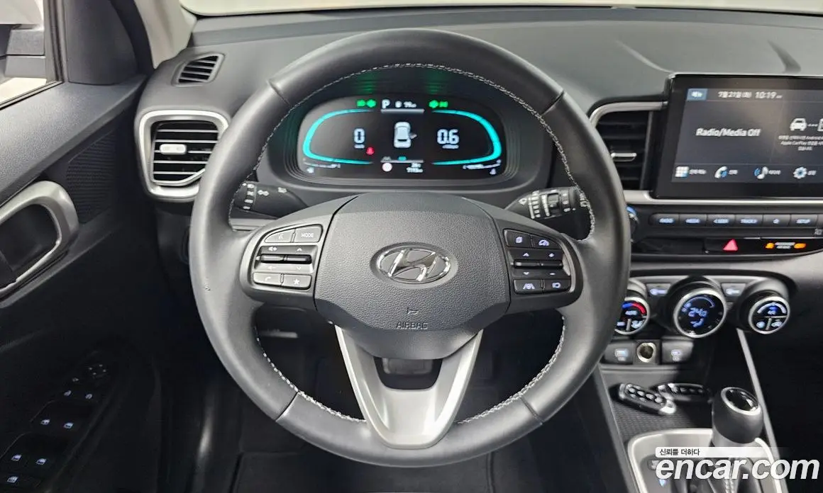 Hyundai Venue 2025 1.6 автомат (гидро), фото 19