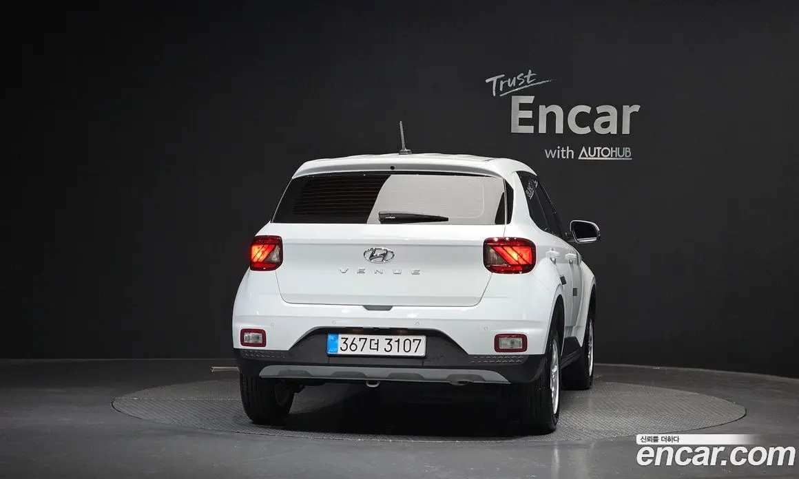 Hyundai Venue 2025 1.6 автомат (гидро), фото 4