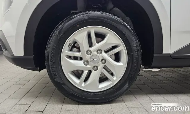 Hyundai Venue 2025 1.6 автомат (гидро), миниатюра 5