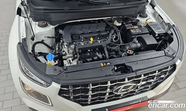Hyundai Venue 2025 1.6 автомат (гидро), миниатюра 6