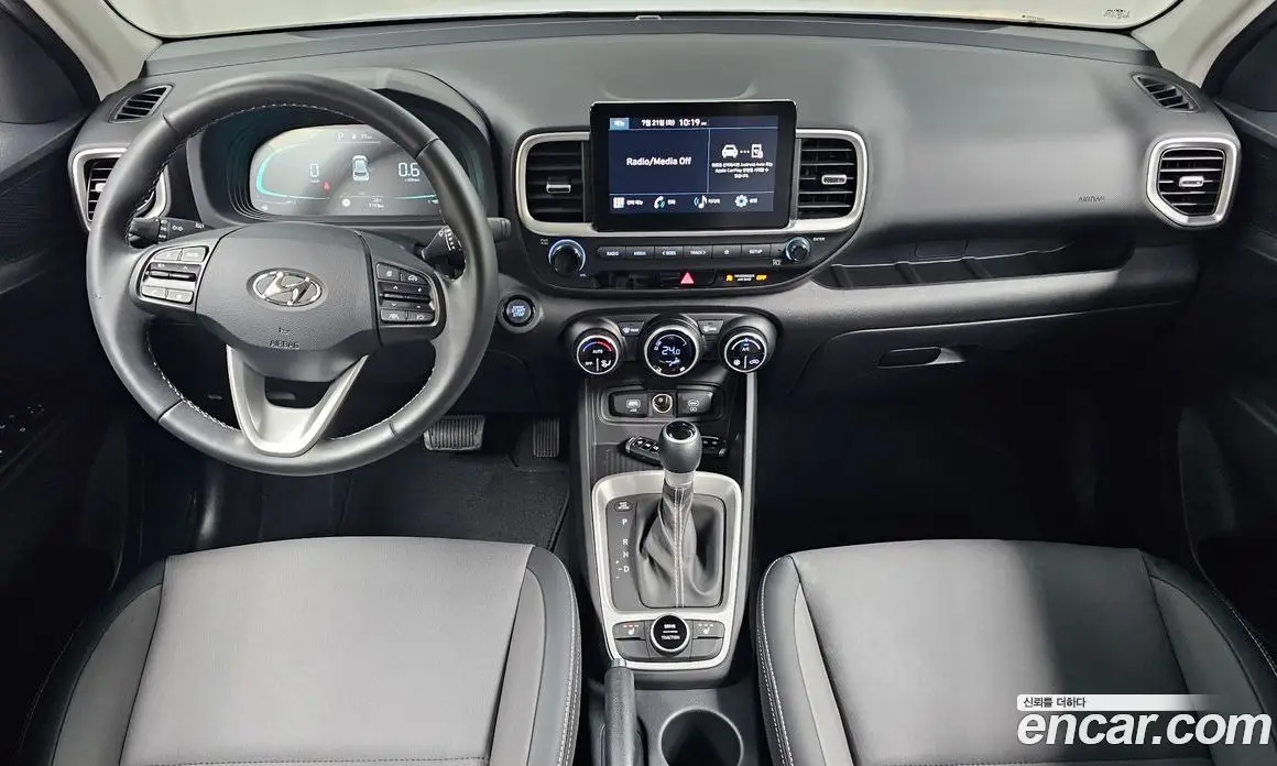 Hyundai Venue 2025 1.6 автомат (гидро), фото 10