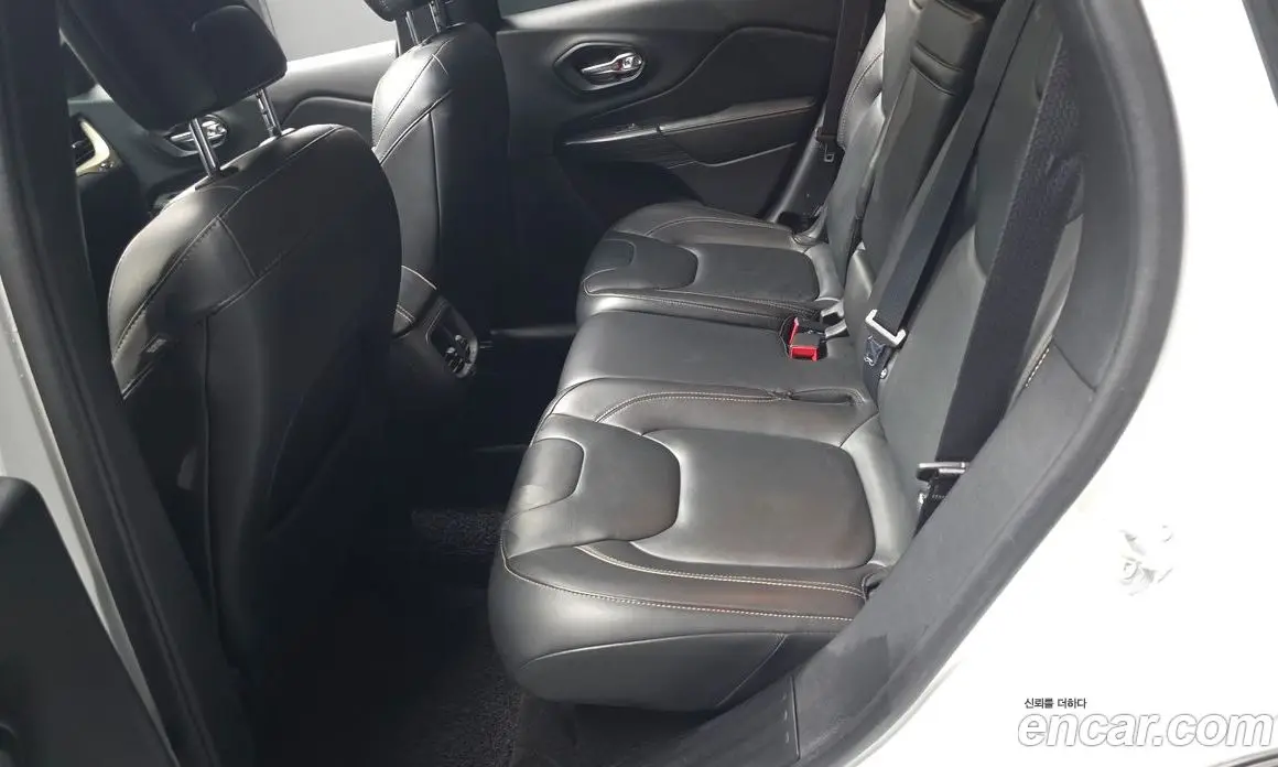Jeep Cherokee 2015 2.4 автомат (гидро), фото 12