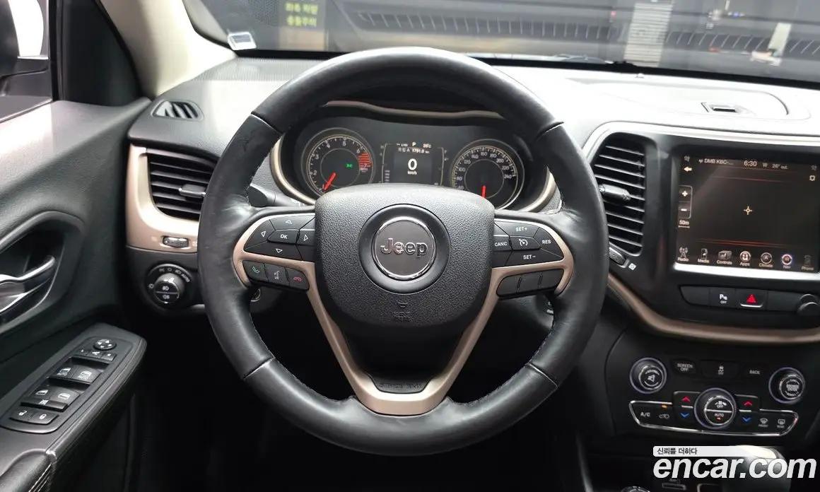 Jeep Cherokee 2015 2.4 автомат (гидро), фото 13