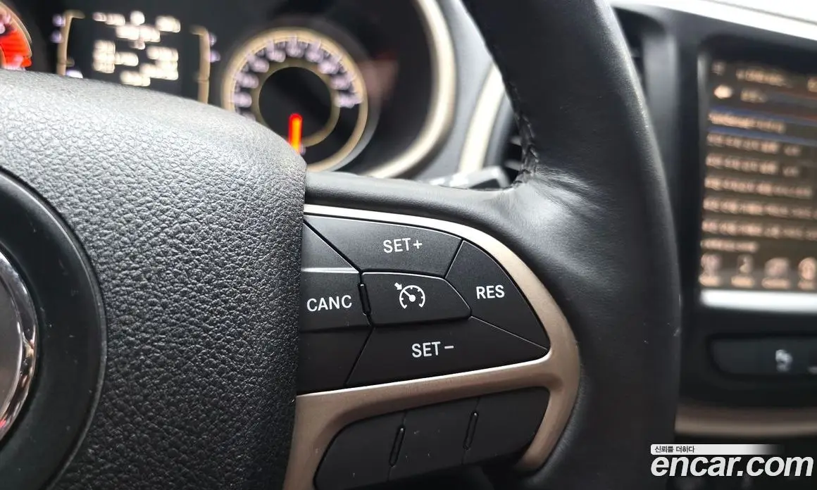 Jeep Cherokee 2015 2.4 автомат (гидро), фото 20