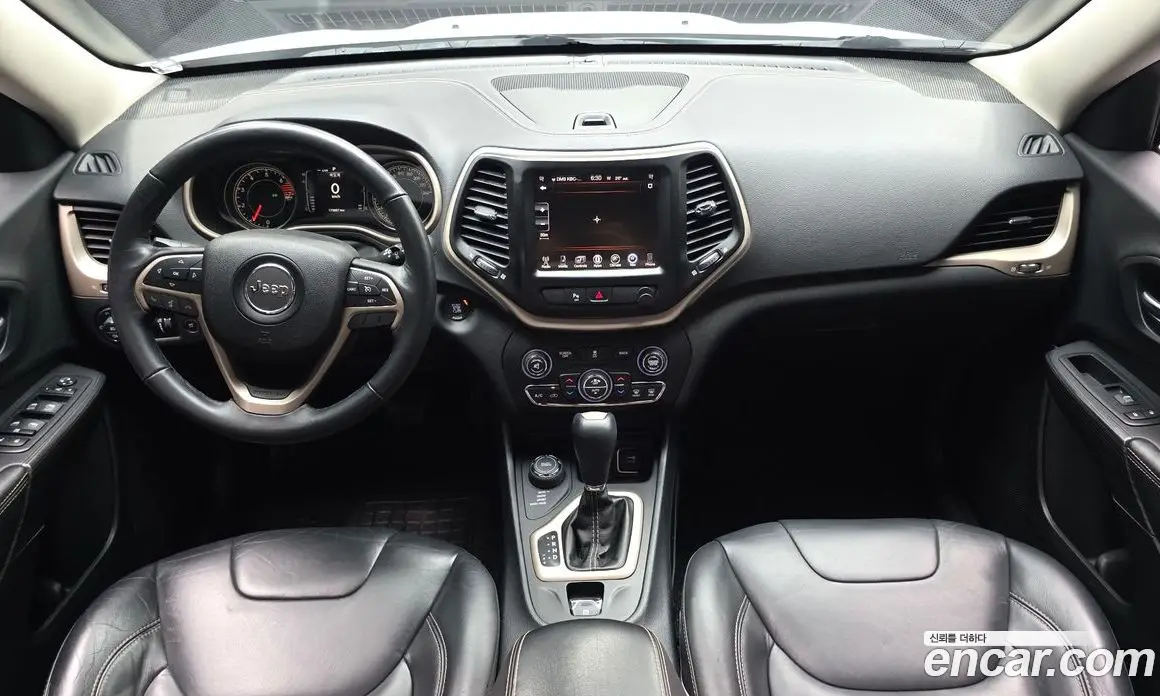Jeep Cherokee 2015 2.4 автомат (гидро), фото 7