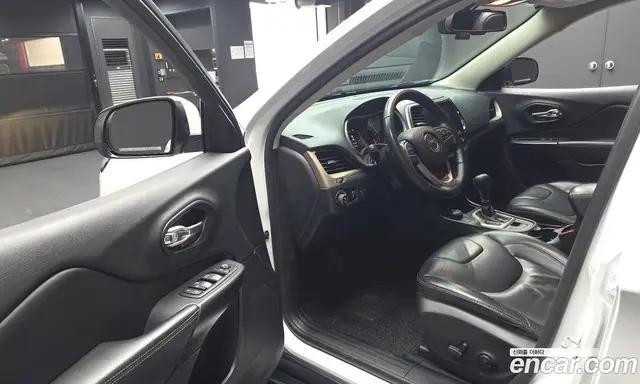 Jeep Cherokee 2015 2.4 автомат (гидро), миниатюра 10