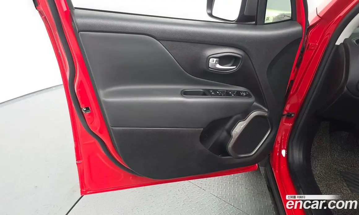 Jeep Renegade 2021 2.4 автомат (гидро), фото 13