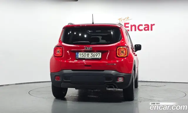Jeep Renegade 2021 2.4 автомат (гидро), миниатюра 3
