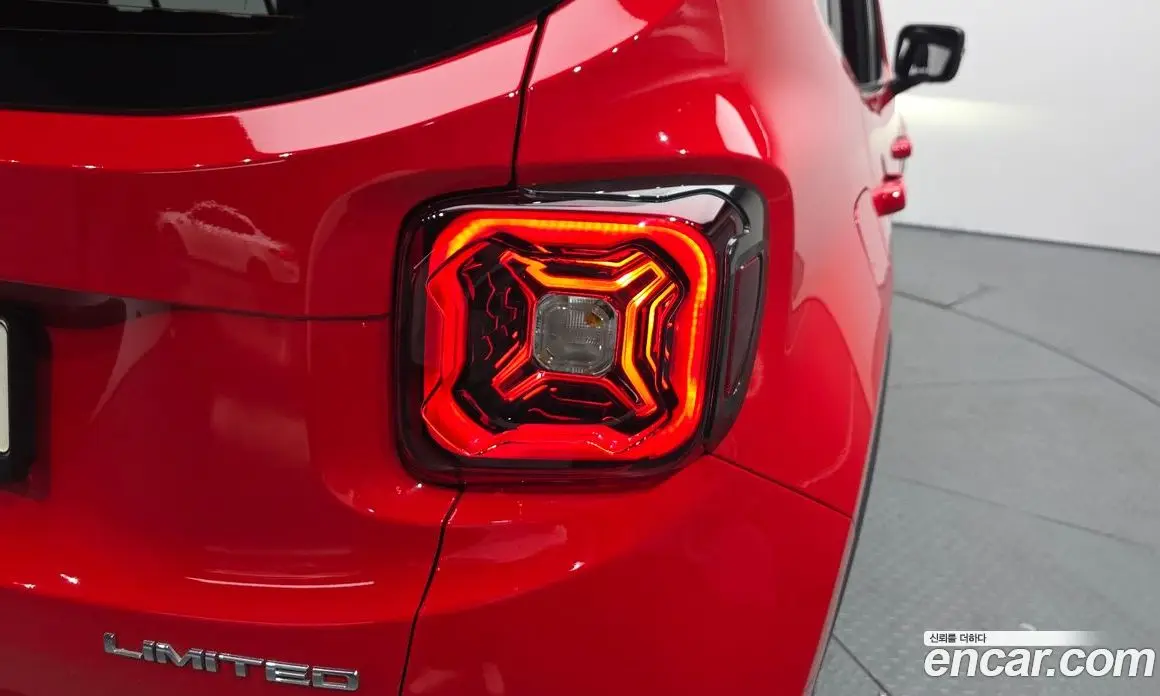 Jeep Renegade 2021 2.4 автомат (гидро), фото 8