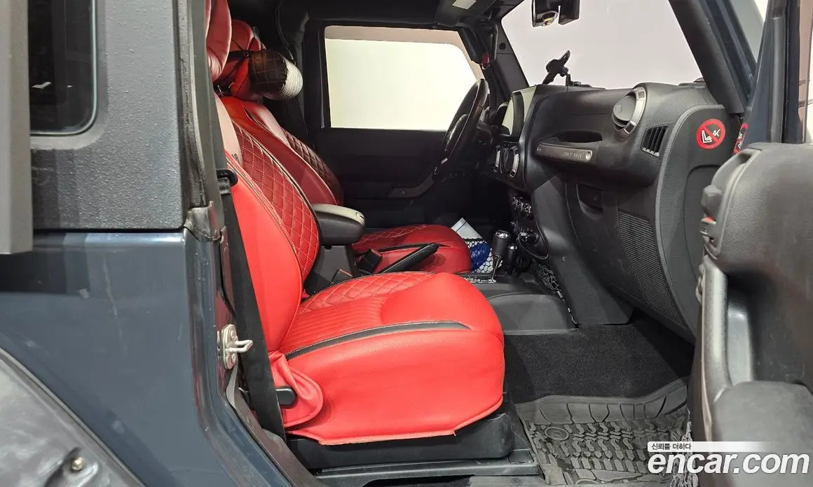 Jeep Wrangler 2017 3.6 автомат (гидро), фото 16