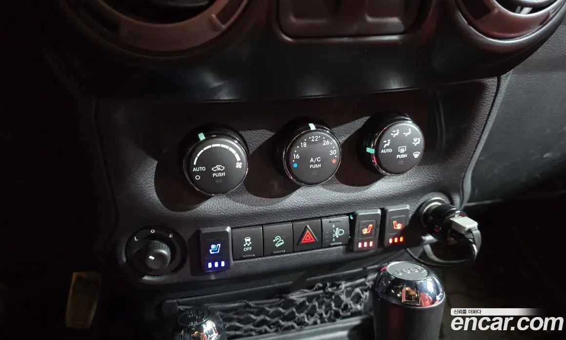 Jeep Wrangler 2017 3.6 автомат (гидро), фото 17