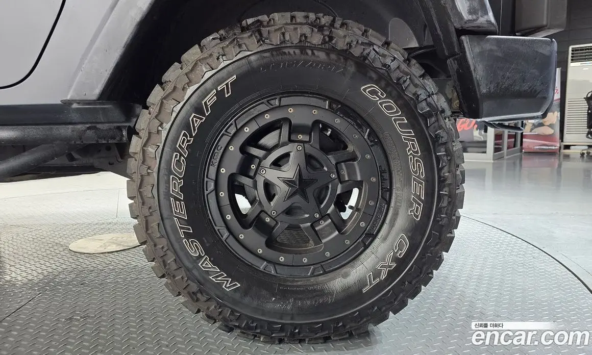 Jeep Wrangler 2017 3.6 автомат (гидро), фото 7