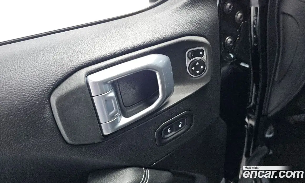 Jeep Wrangler 2021 2.0 автомат (гидро), фото 16