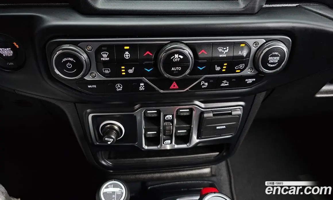 Jeep Wrangler 2021 2.0 автомат (гидро), фото 19