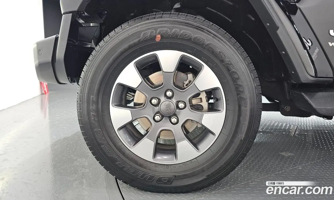 Jeep Wrangler 2021 2.0 автомат (гидро), фото 5
