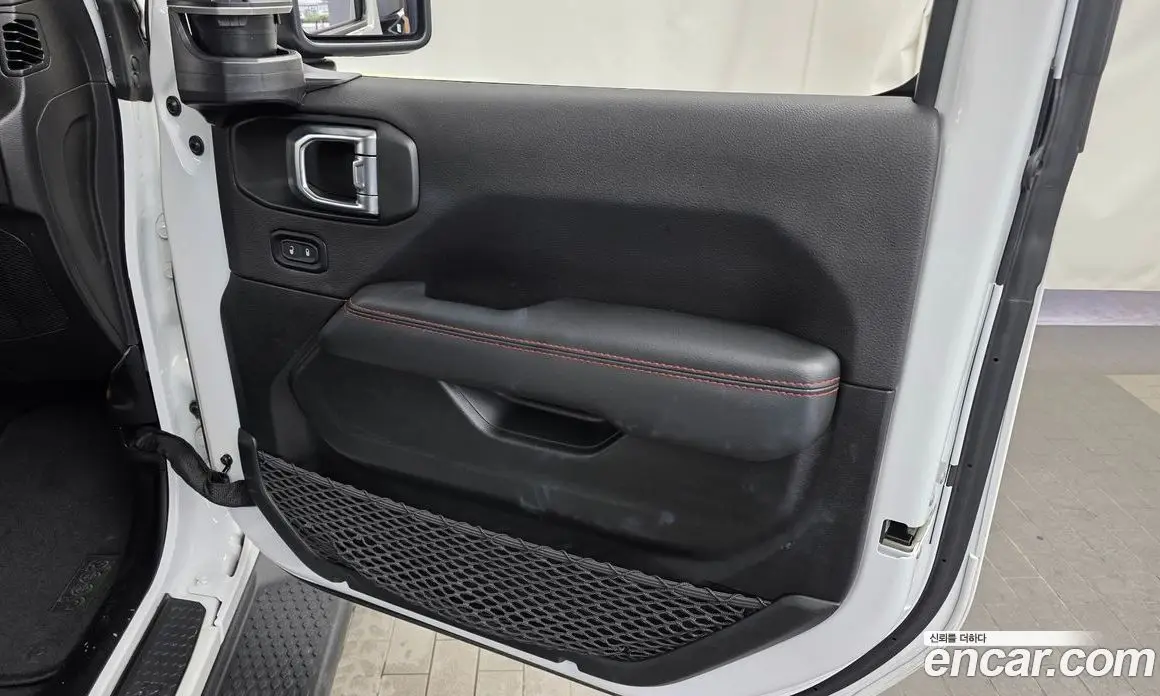 Jeep Wrangler 2022 2.0 автомат (гидро), фото 15