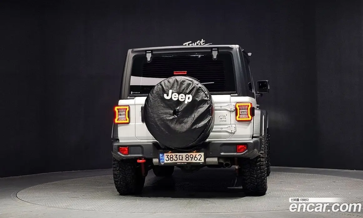 Jeep Wrangler 2022 2.0 автомат (гидро), фото 4