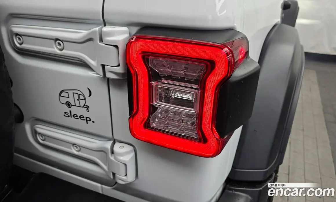 Jeep Wrangler 2022 2.0 автомат (гидро), фото 9