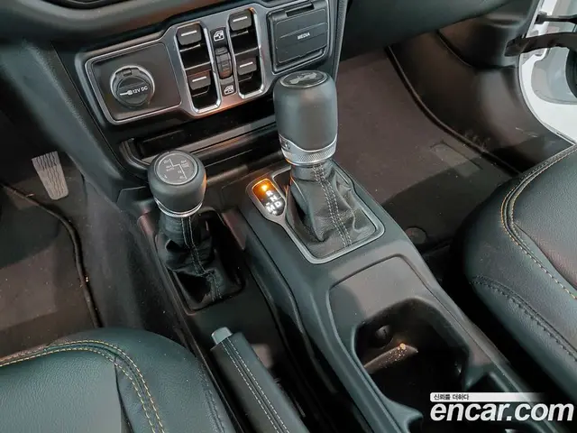 Jeep Wrangler 2024 2.0 автомат (гидро), миниатюра 12