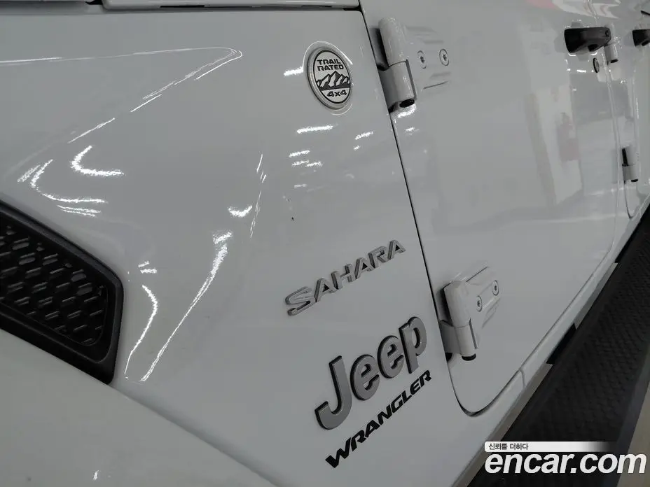 Jeep Wrangler 2024 2.0 автомат (гидро), фото 19