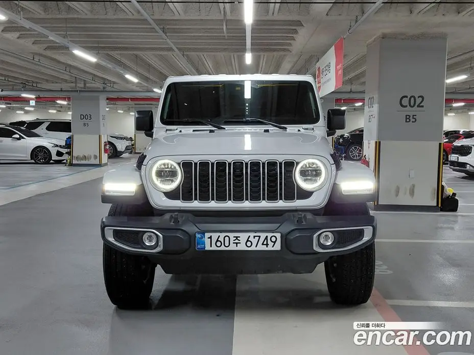 Jeep Wrangler 2024 2.0 автомат (гидро), фото 3