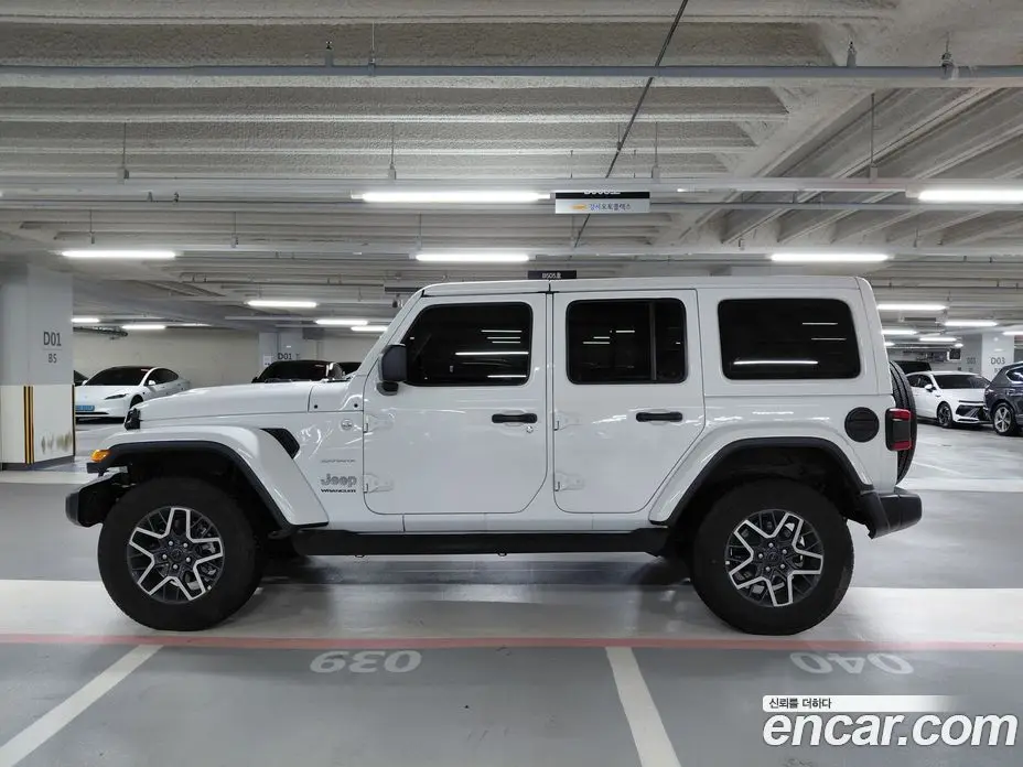 Jeep Wrangler 2024 2.0 автомат (гидро), фото 5
