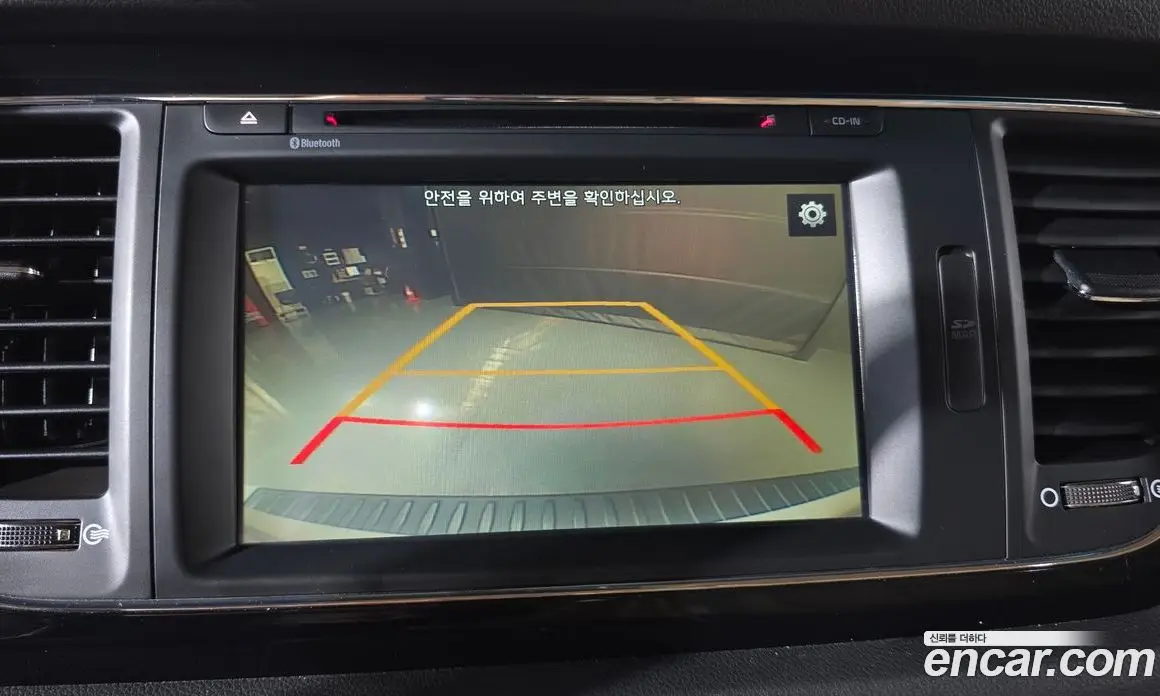 Kia Carnival 2015 2.2 автомат (гидро), фото 21