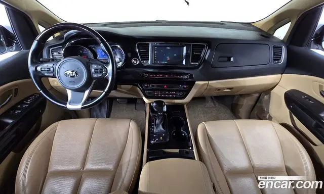 Kia Carnival 2015 2.2 автомат (гидро), миниатюра 10