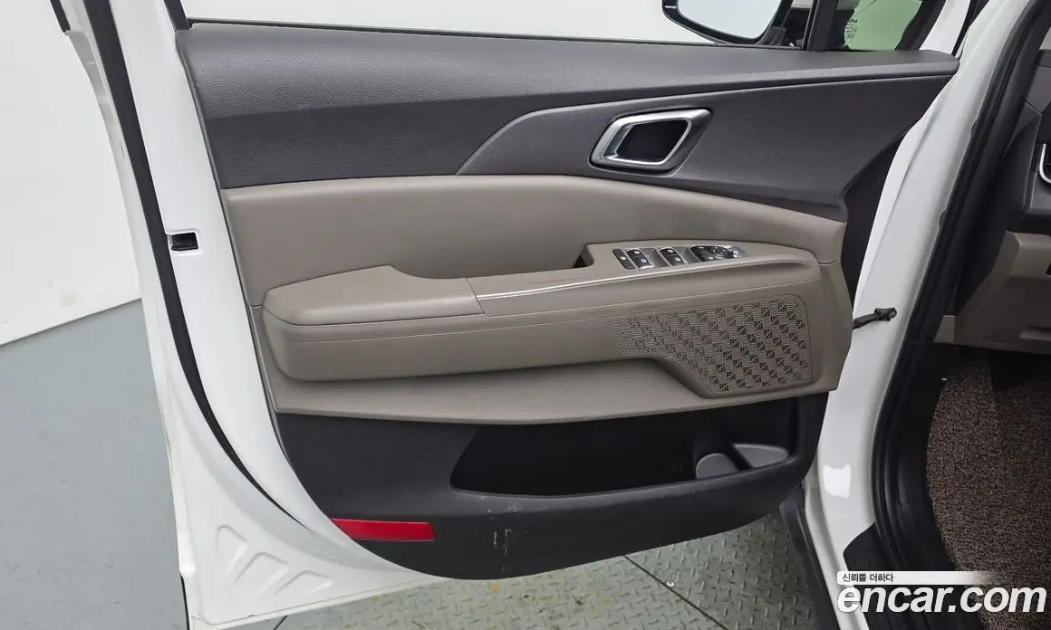 Kia Carnival 2023 3.5 автомат (гидро), фото 15