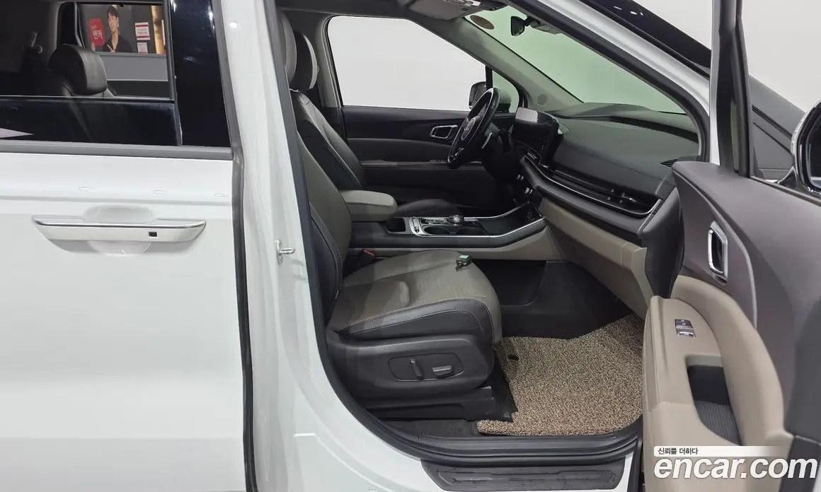 Kia Carnival 2023 3.5 автомат (гидро), фото 16