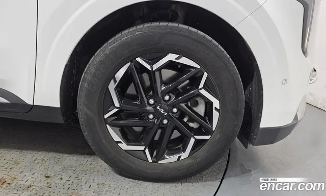 Kia Carnival 2023 3.5 автомат (гидро), миниатюра 7