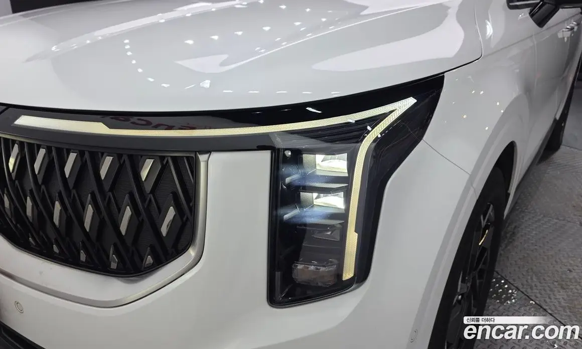 Kia Carnival 2023 3.5 автомат (гидро), фото 8