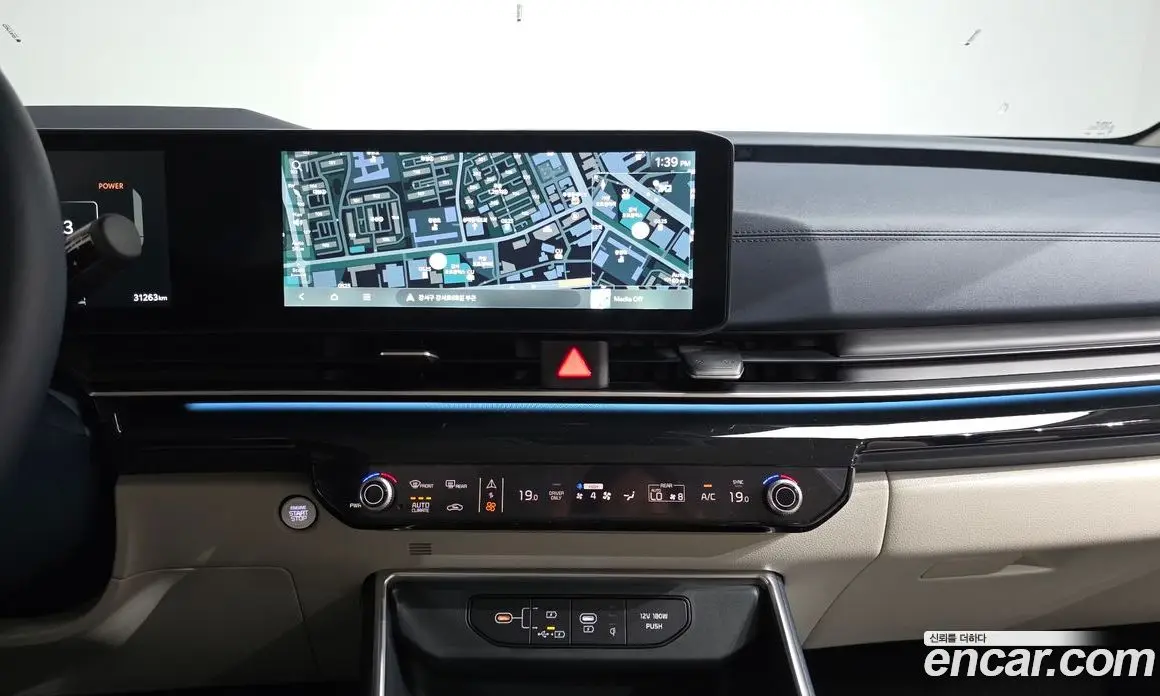 Kia Carnival 2024 1.6 автомат (гидро), фото 18