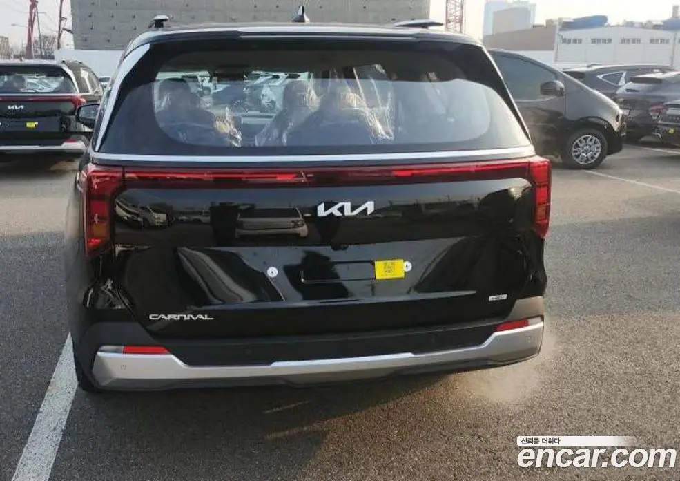 Kia Carnival 2025 1.6 автомат (гидро), фото 3