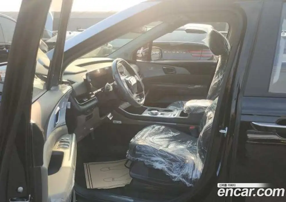 Kia Carnival 2025 1.6 автомат (гидро), фото 4