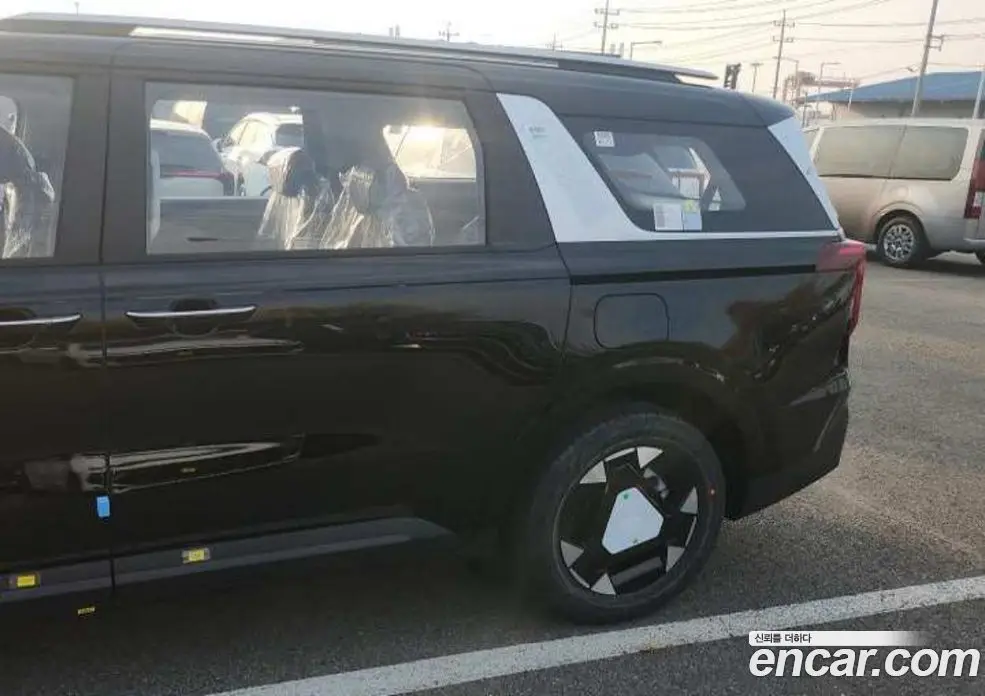 Kia Carnival 2025 1.6 автомат (гидро), фото 10