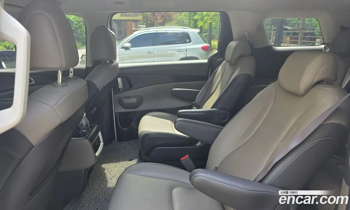 Kia Carnival 2026 1.6 автомат (гидро), фото 8
