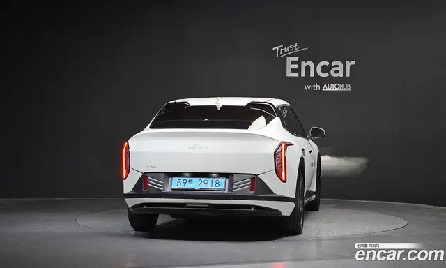 Kia EV4 2025 0.2 автомат (гидро), миниатюра 4