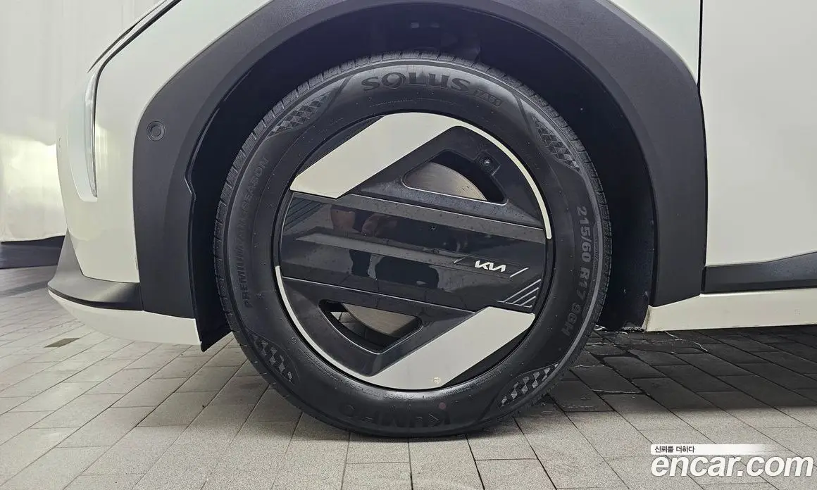 Kia EV4 2025 0.2 автомат (гидро), фото 5