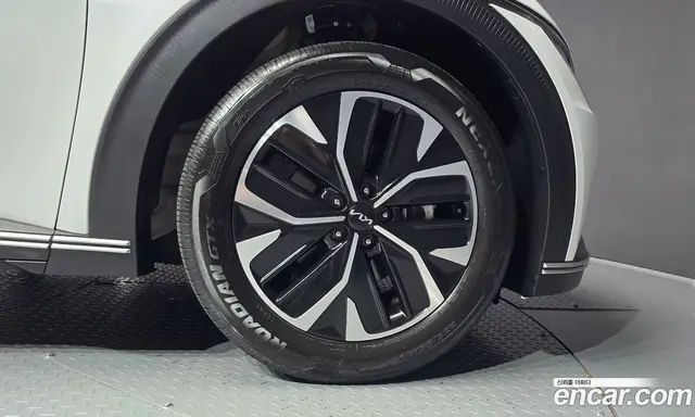 Kia EV6 2022 0.1 автомат (гидро), миниатюра 7