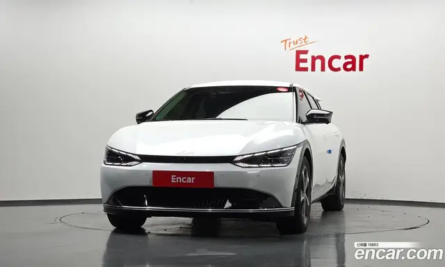 Kia EV6 2022 автомат (гидро), миниатюра 3