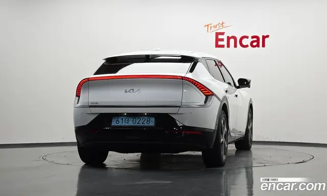 Kia EV6 2022 автомат (гидро), миниатюра 4