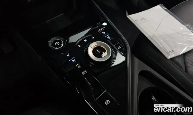 Kia Niro 2023 0.1 автомат (гидро), миниатюра 11