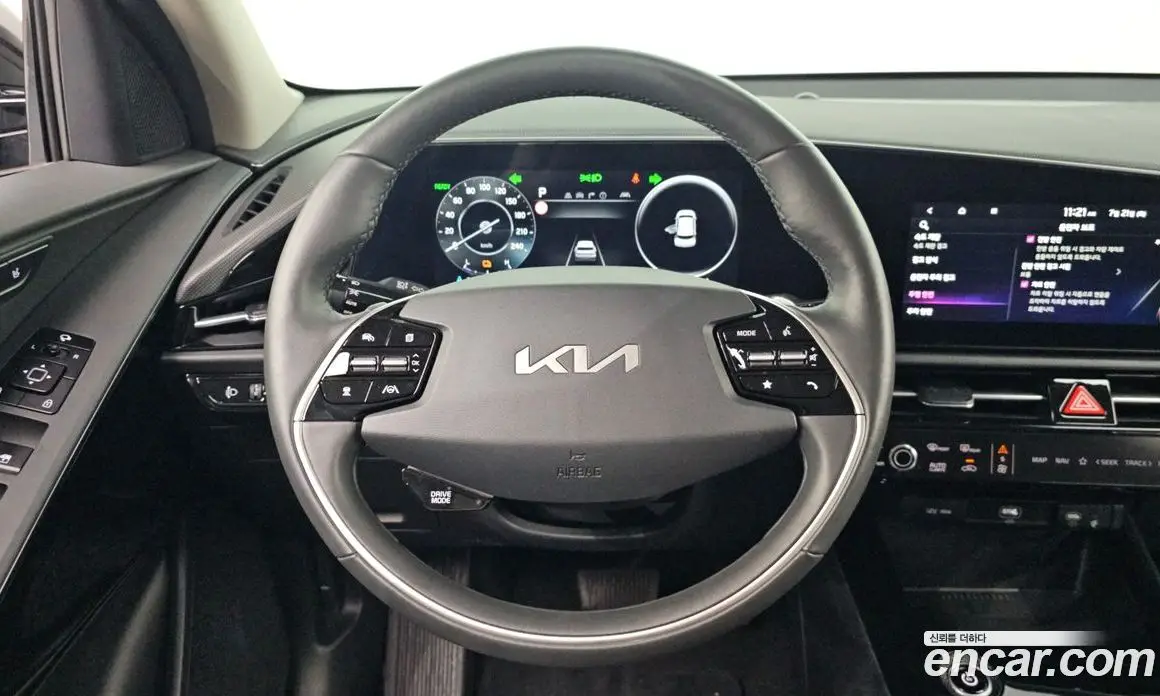 Kia Niro 2023 0.1 автомат (гидро), фото 18