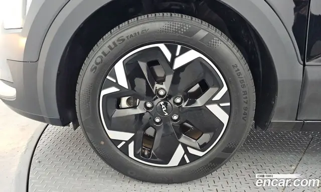 Kia Niro 2023 0.1 автомат (гидро), миниатюра 4