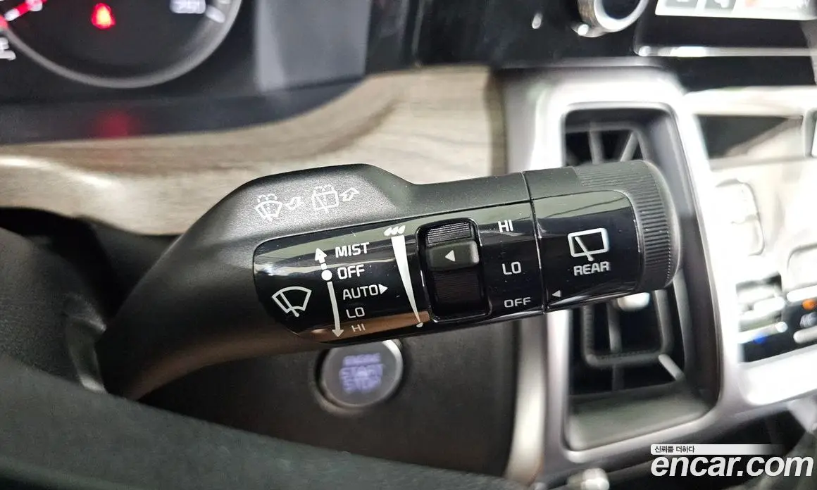 Kia Sorento 2023 2.2 автомат (гидро), фото 28