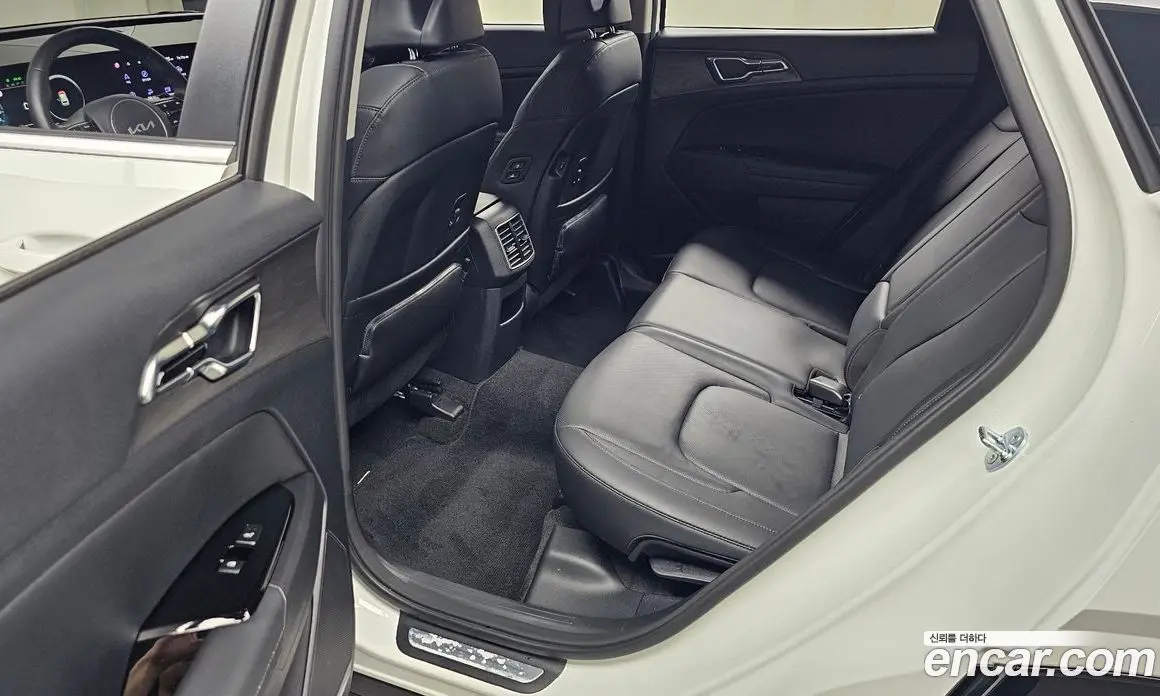 Kia Sportage 2024 1.6 автомат (гидро), фото 18