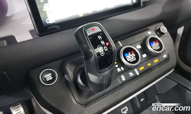 Land Rover Defender 2022 2.0 автомат (гидро), миниатюра 11